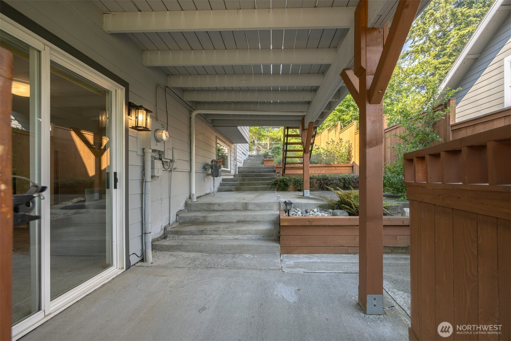 4215 Northridge Way