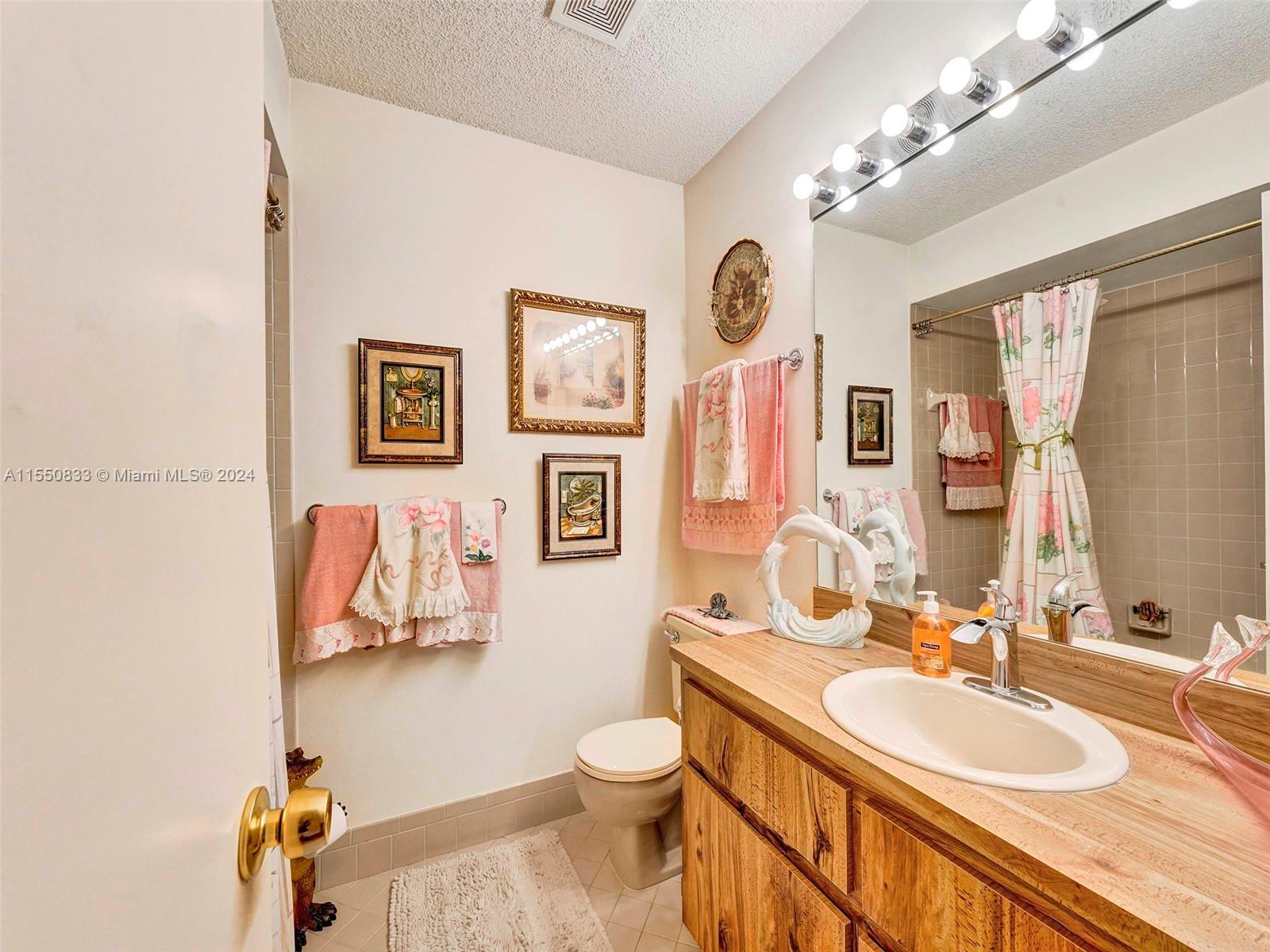 9180 Pine Springs Dr