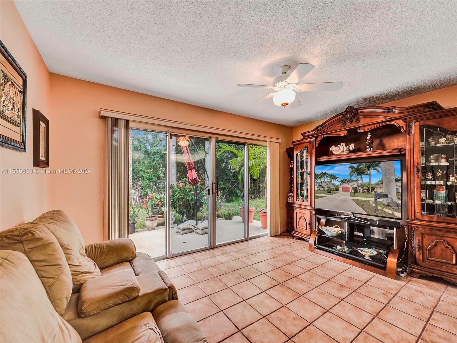 9180 Pine Springs Dr