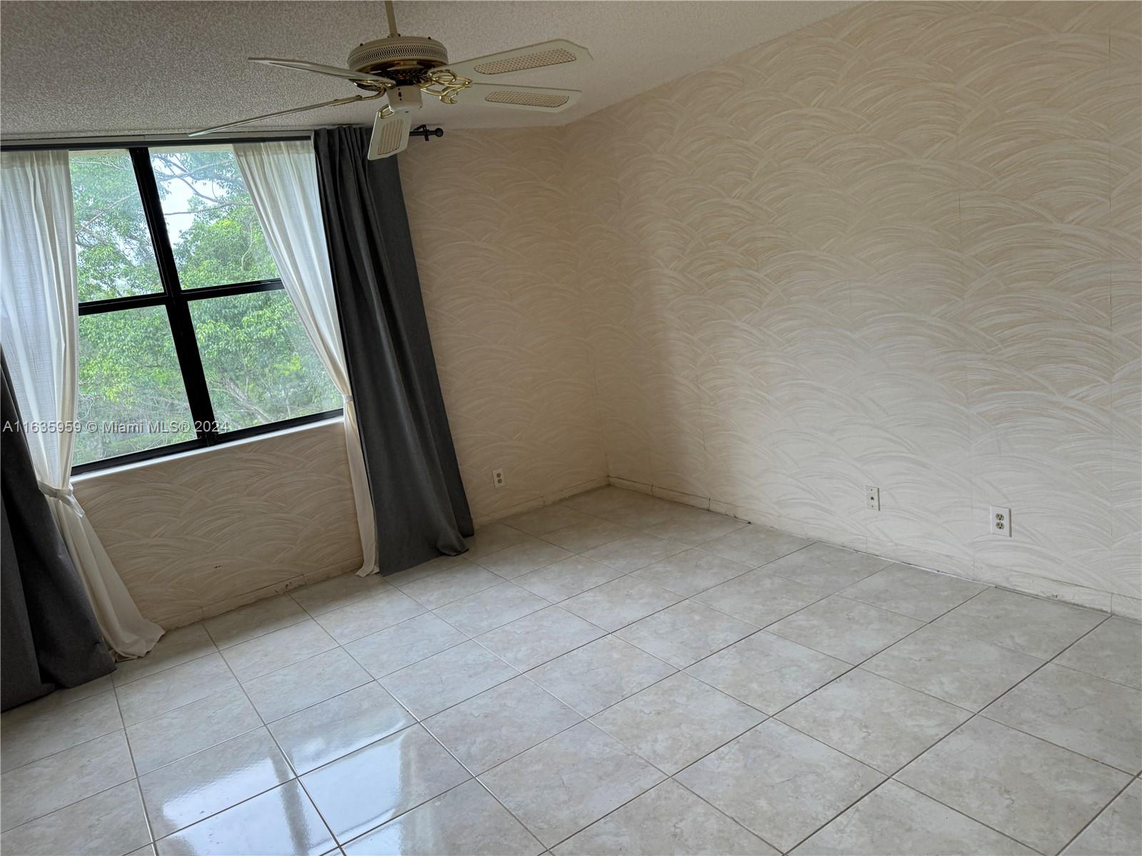 3100 NW 42nd Ave # D405