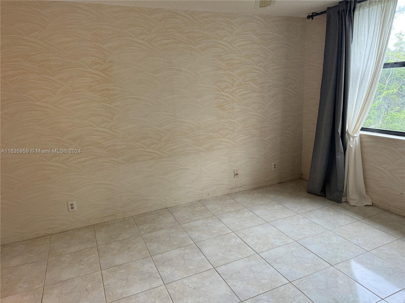 3100 NW 42nd Ave # D405