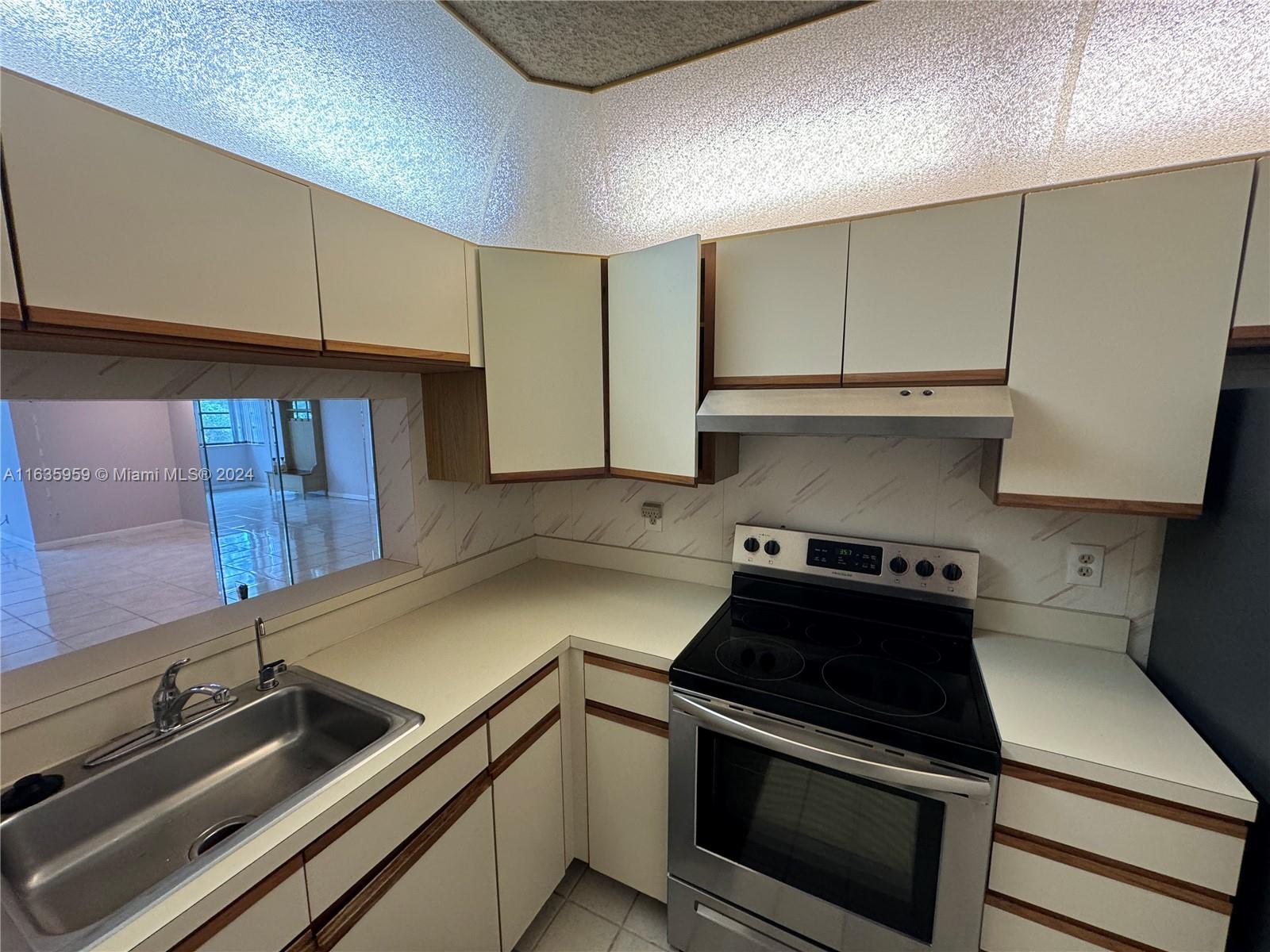 3100 NW 42nd Ave # D405