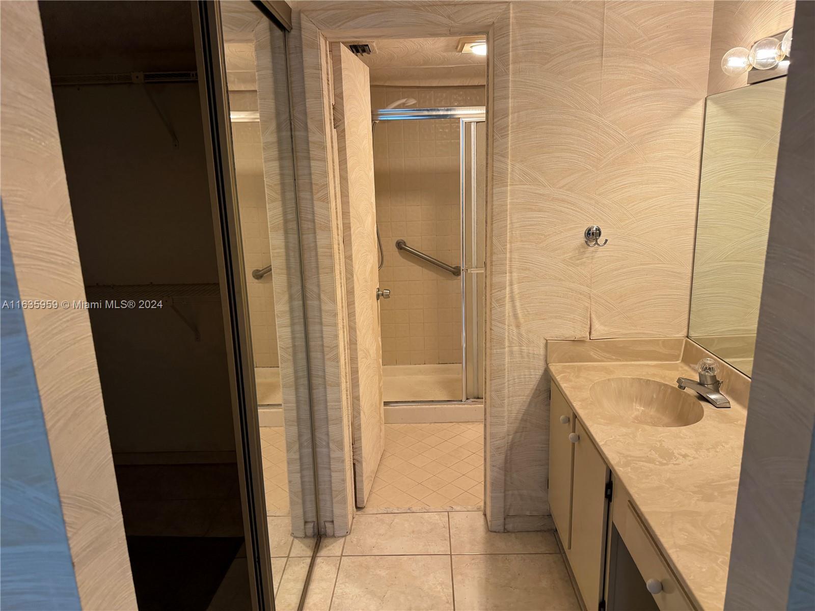 3100 NW 42nd Ave # D405