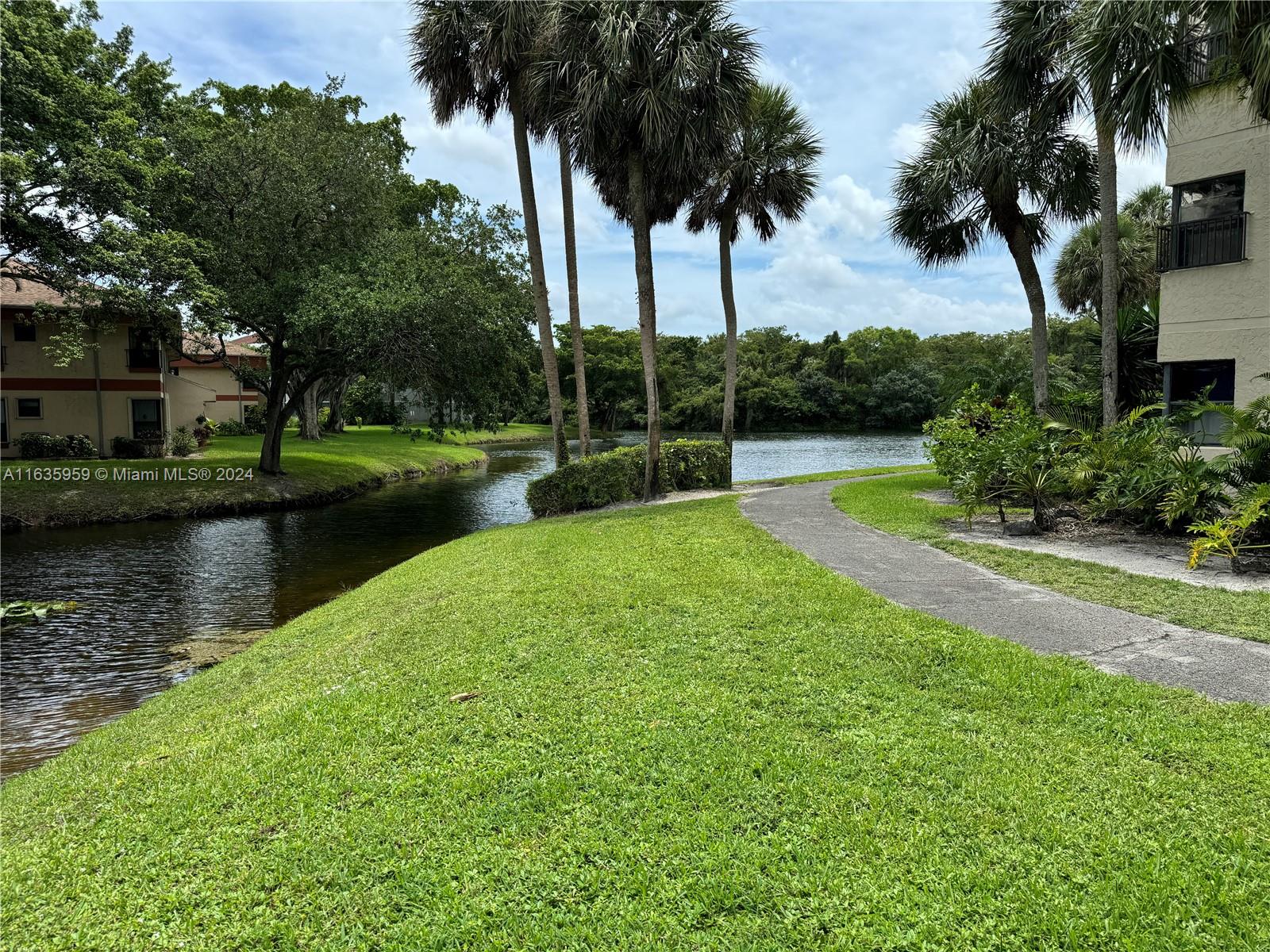 3100 NW 42nd Ave # D405