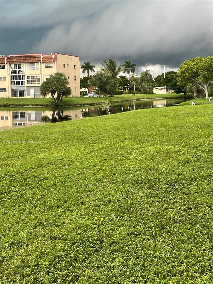 8515 Sunrise Lakes Blvd Unit: 102