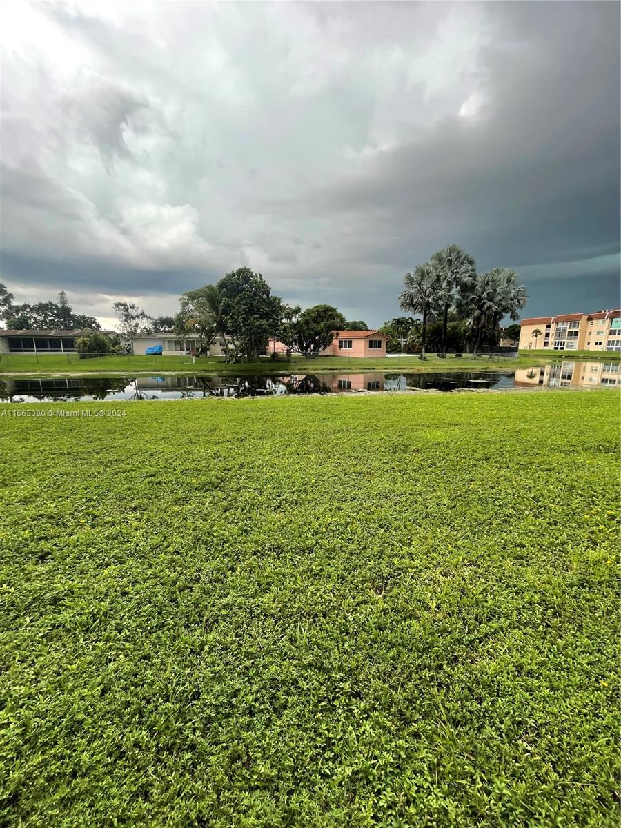 8515 Sunrise Lakes Blvd Unit: 102