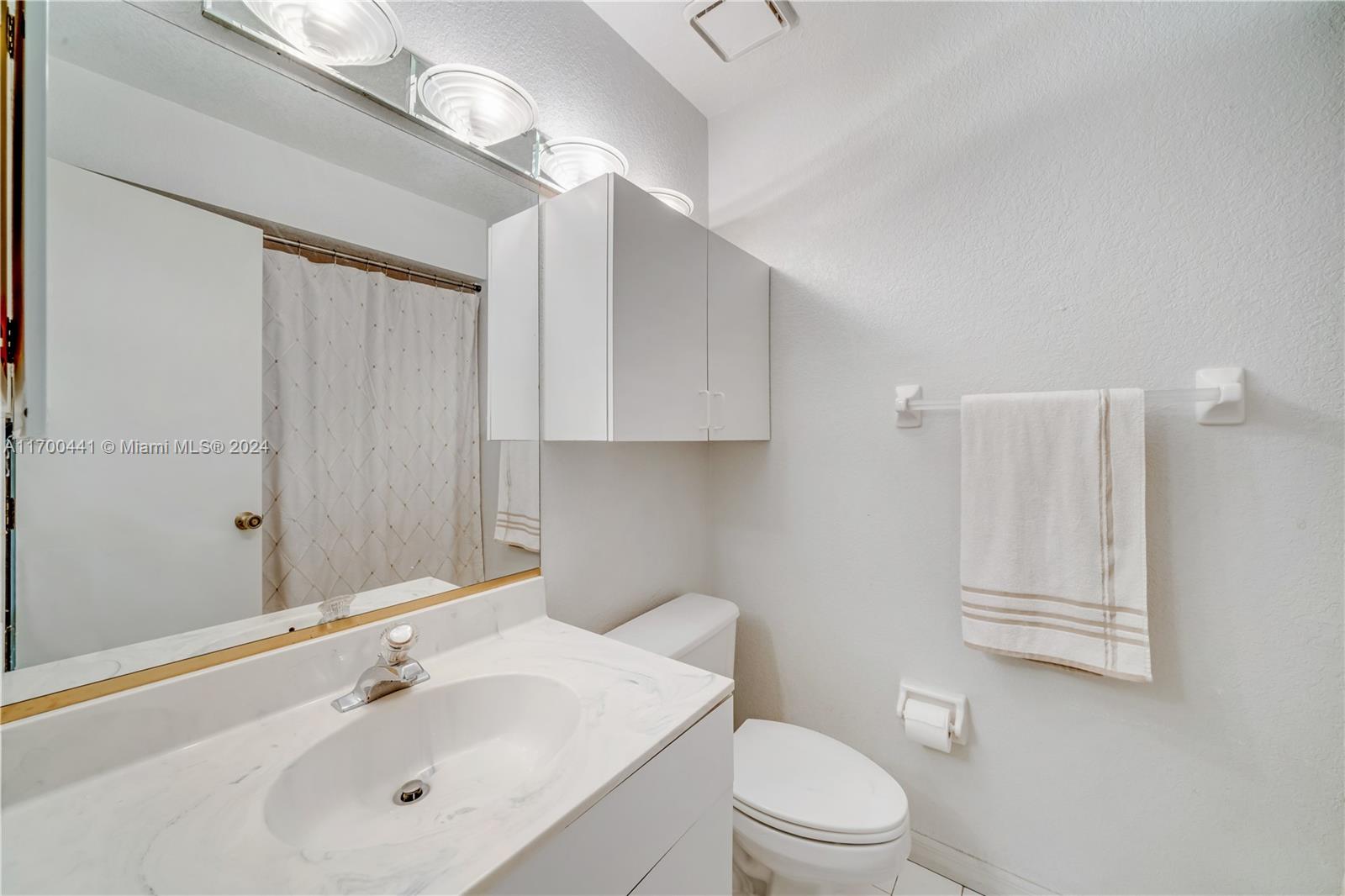 20935 SW 84th Ave # 20935