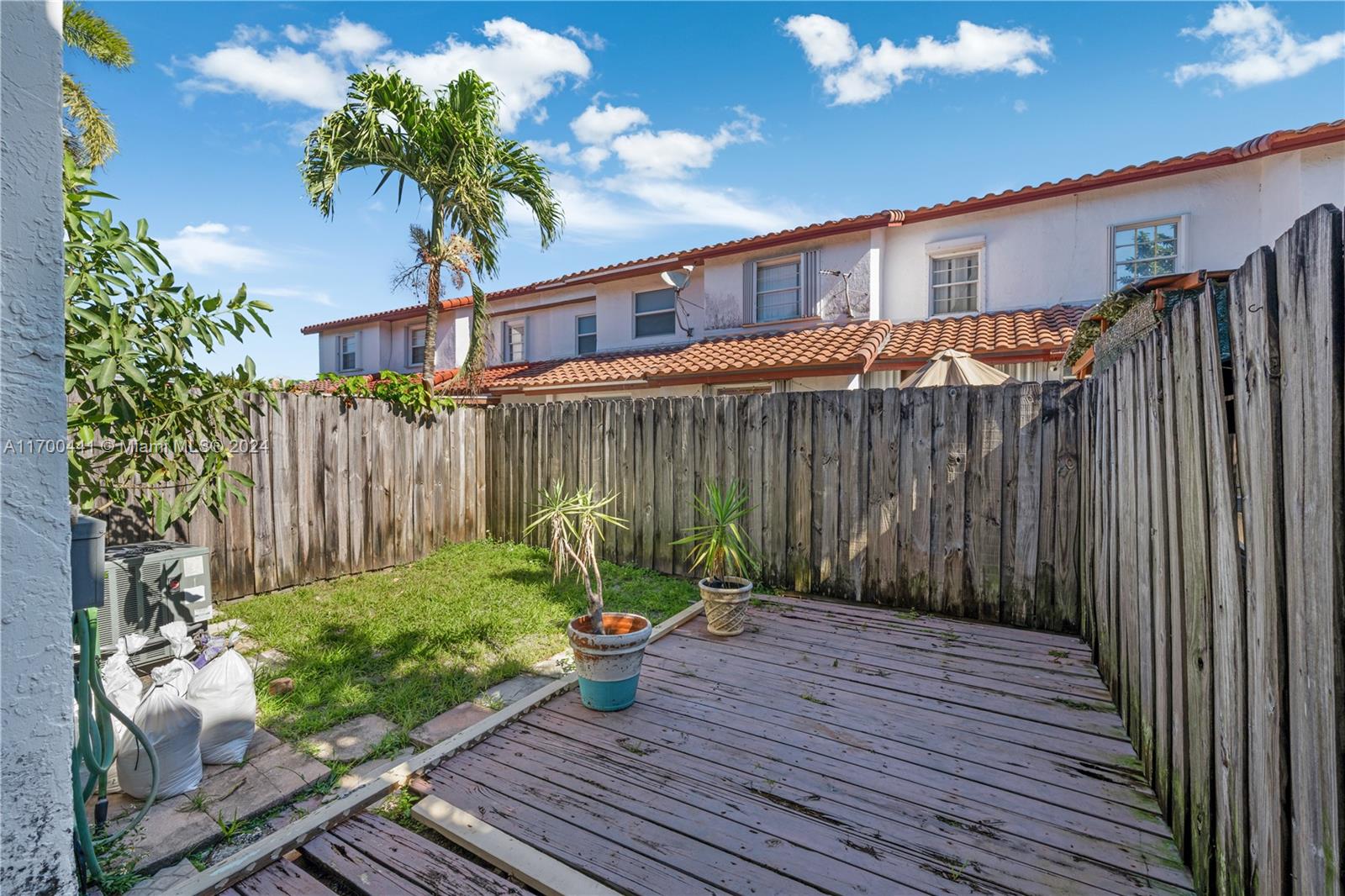 20935 SW 84th Ave # 20935