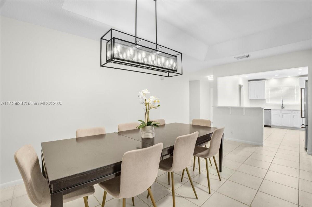 9068 Pine Springs Dr