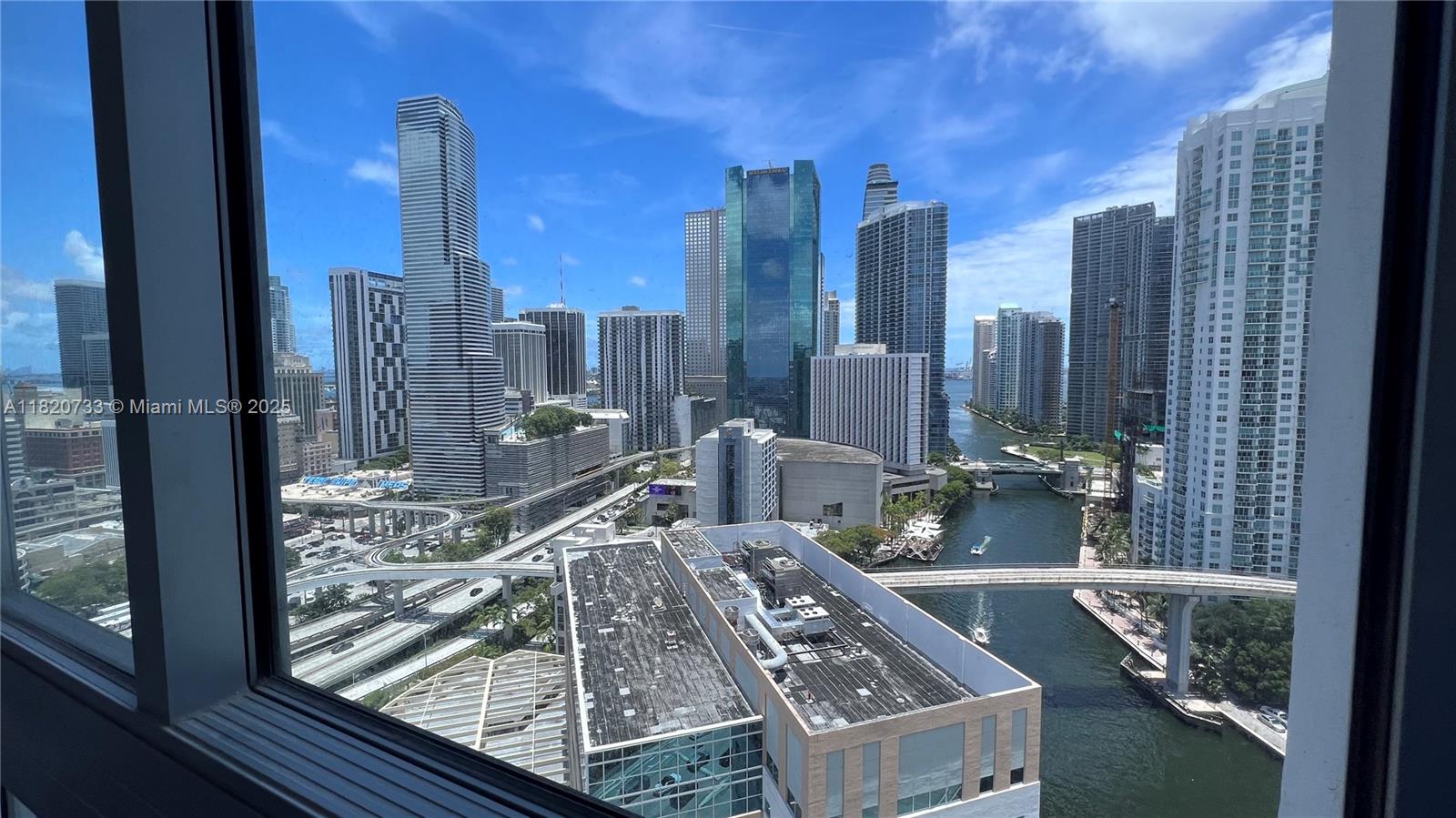 350 S Miami Ave Unit: 2401