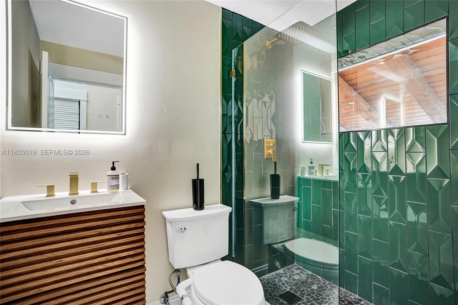 3621 Lime Hill Rd # 202