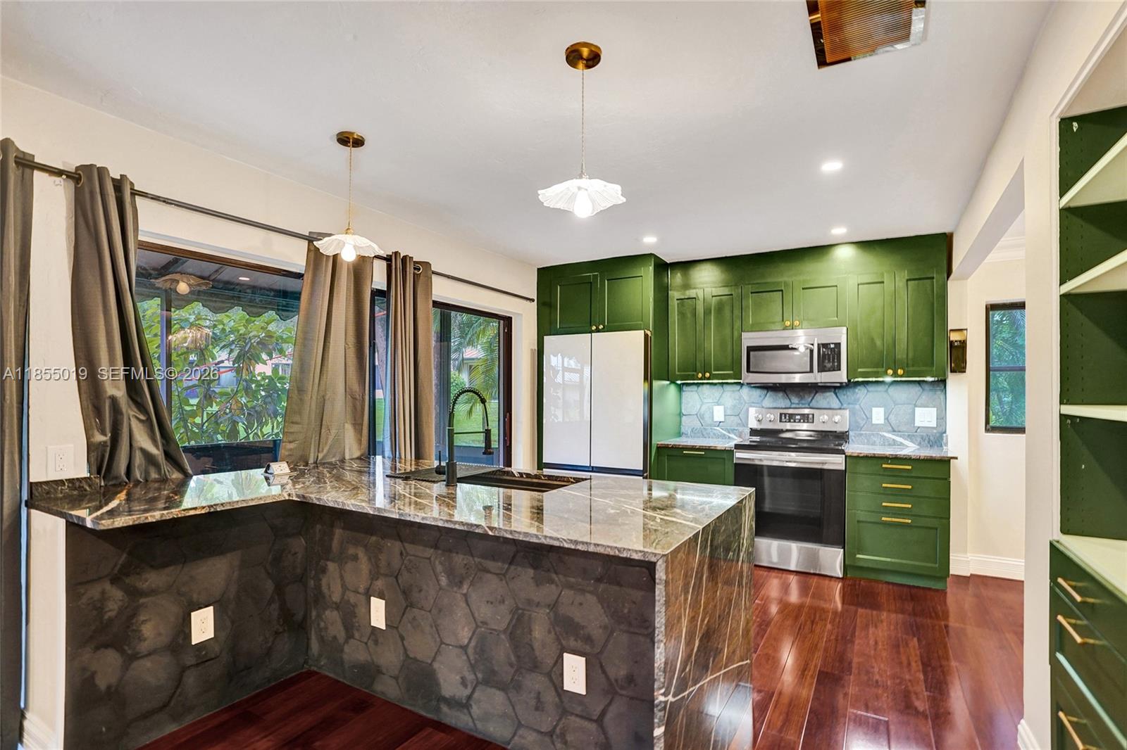 3621 Lime Hill Rd # 202