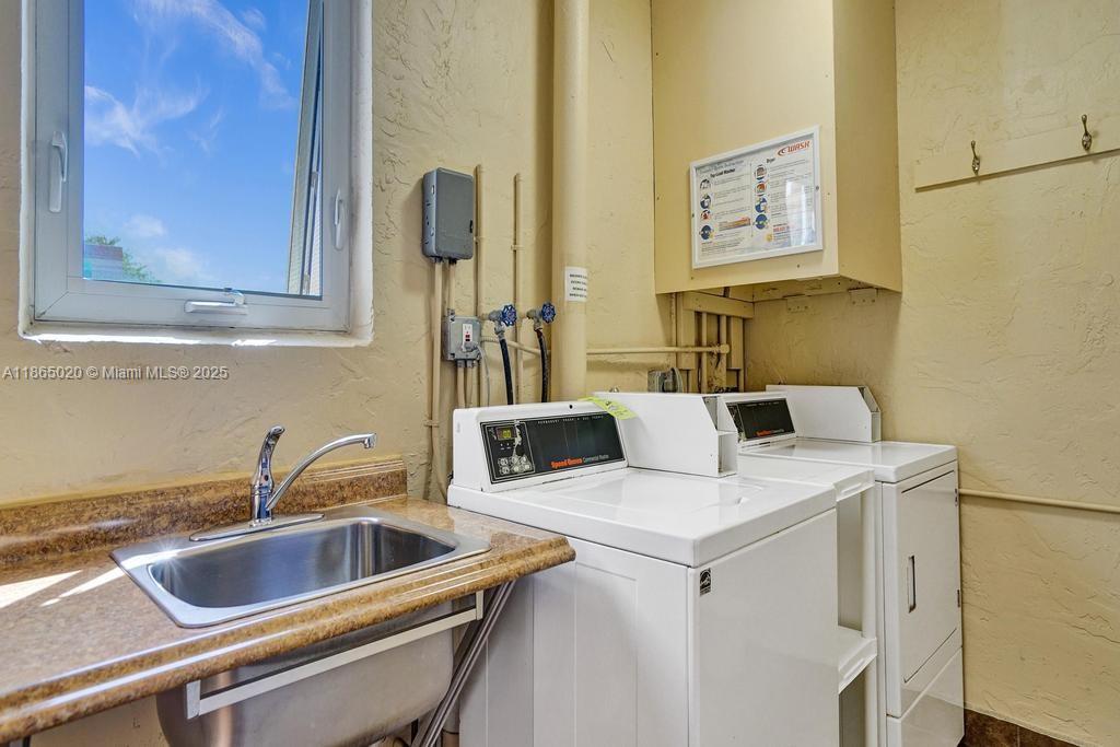 205 SE 11th Ter # 302