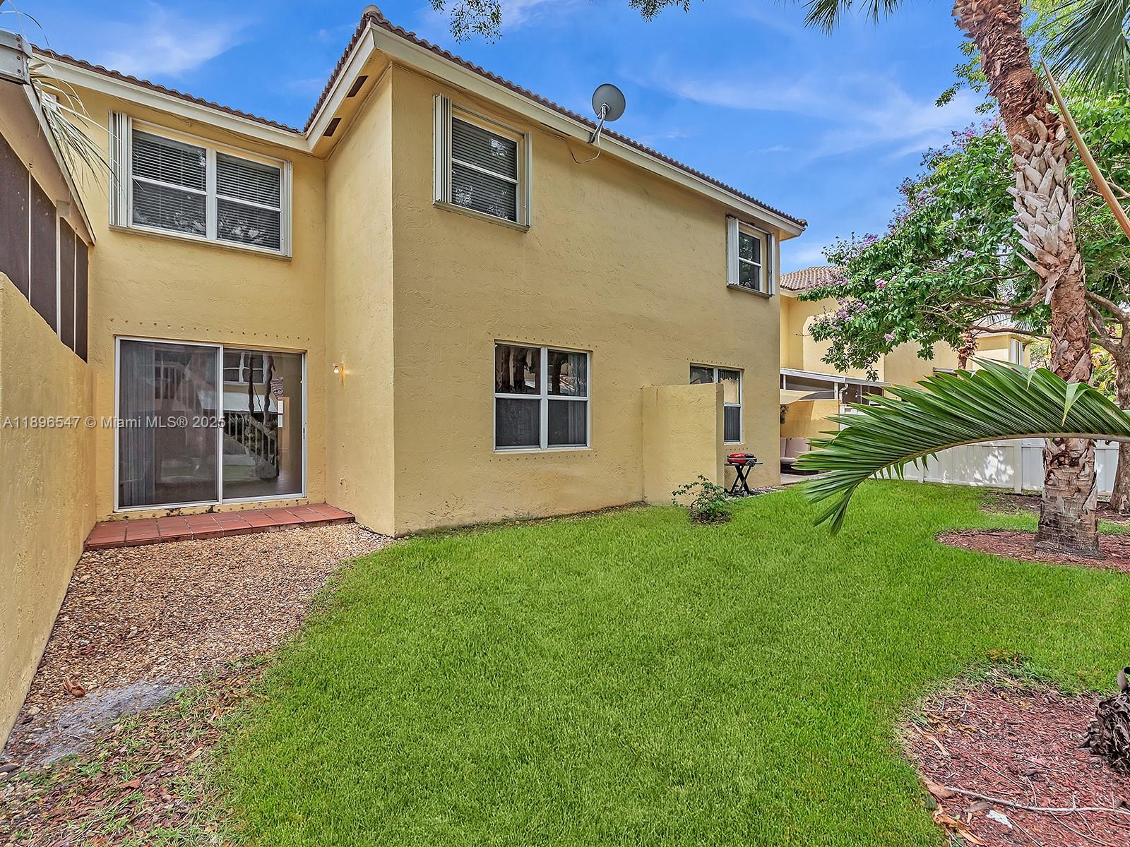 16879 SW 1st Mnr # 0