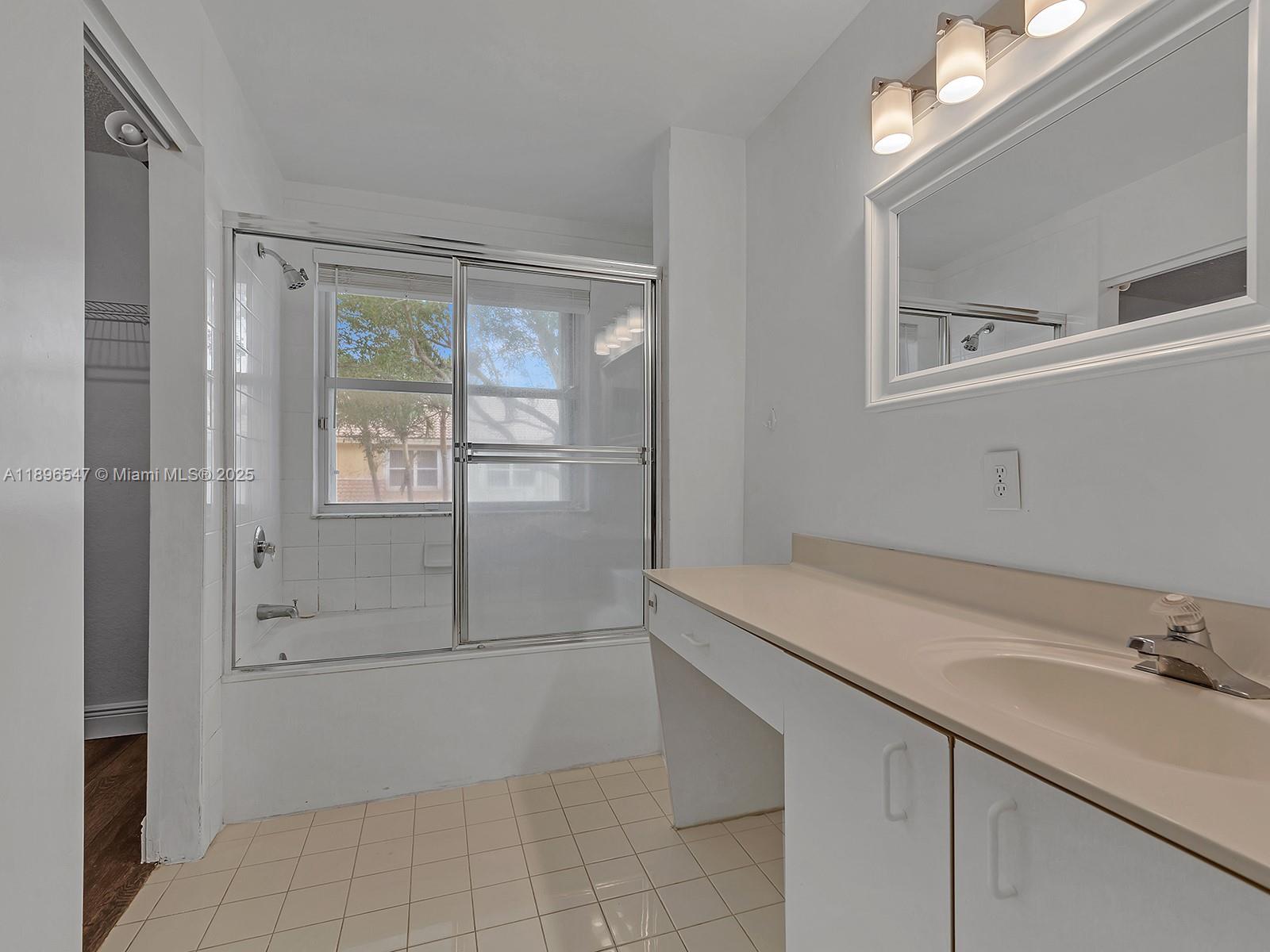 16879 SW 1st Mnr # 0