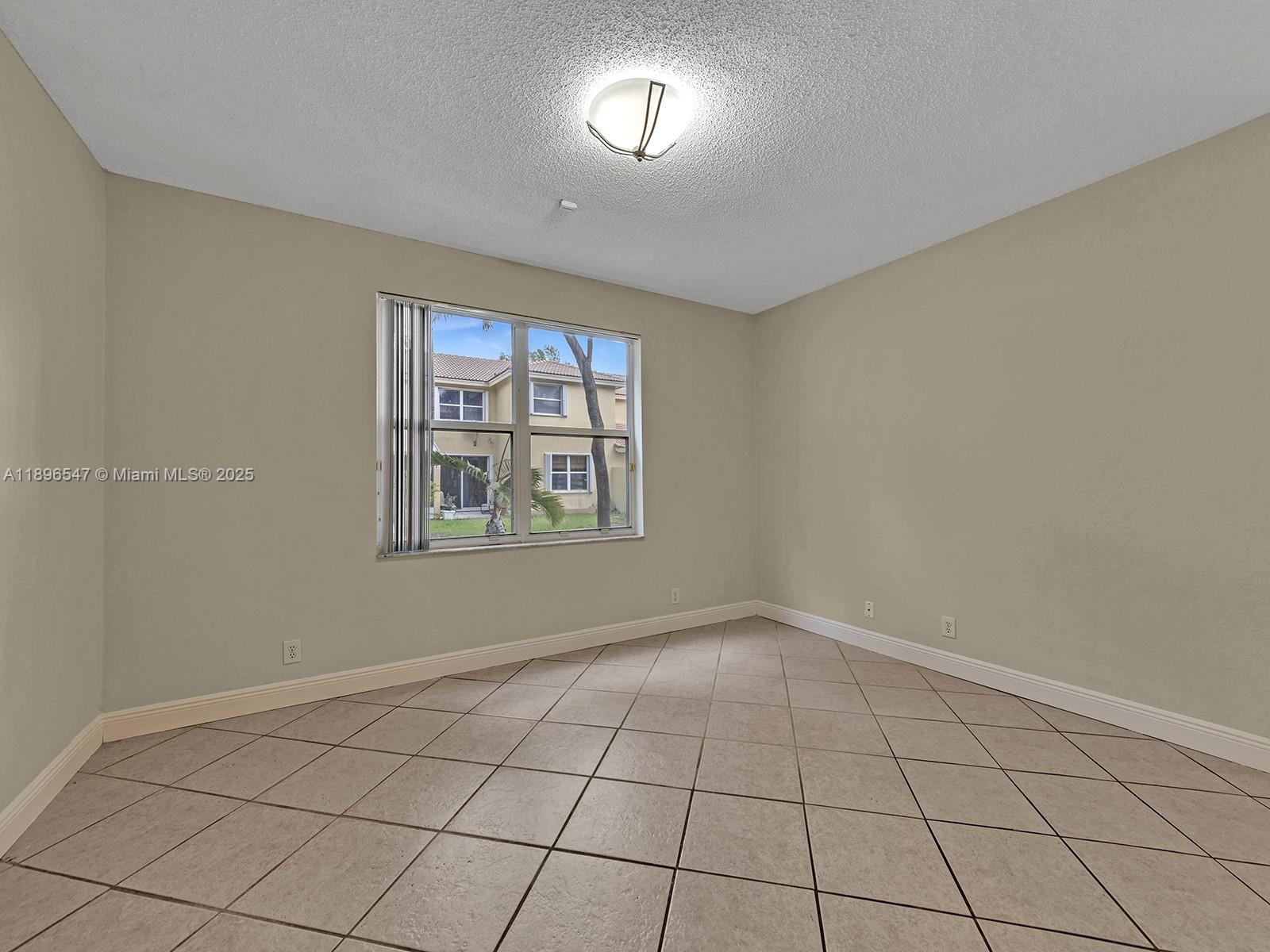 16879 SW 1st Mnr # 0