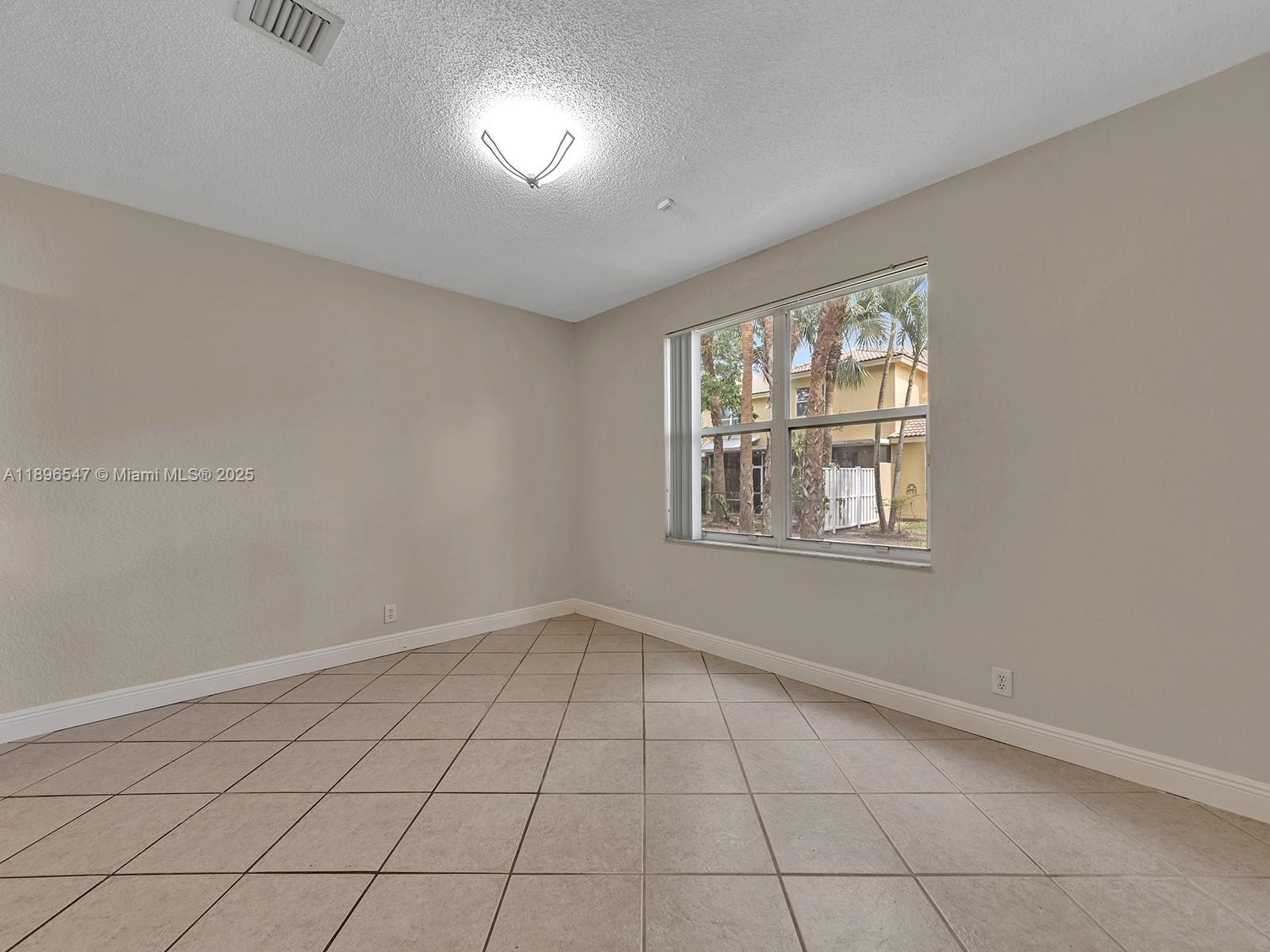 16879 SW 1st Mnr # 0