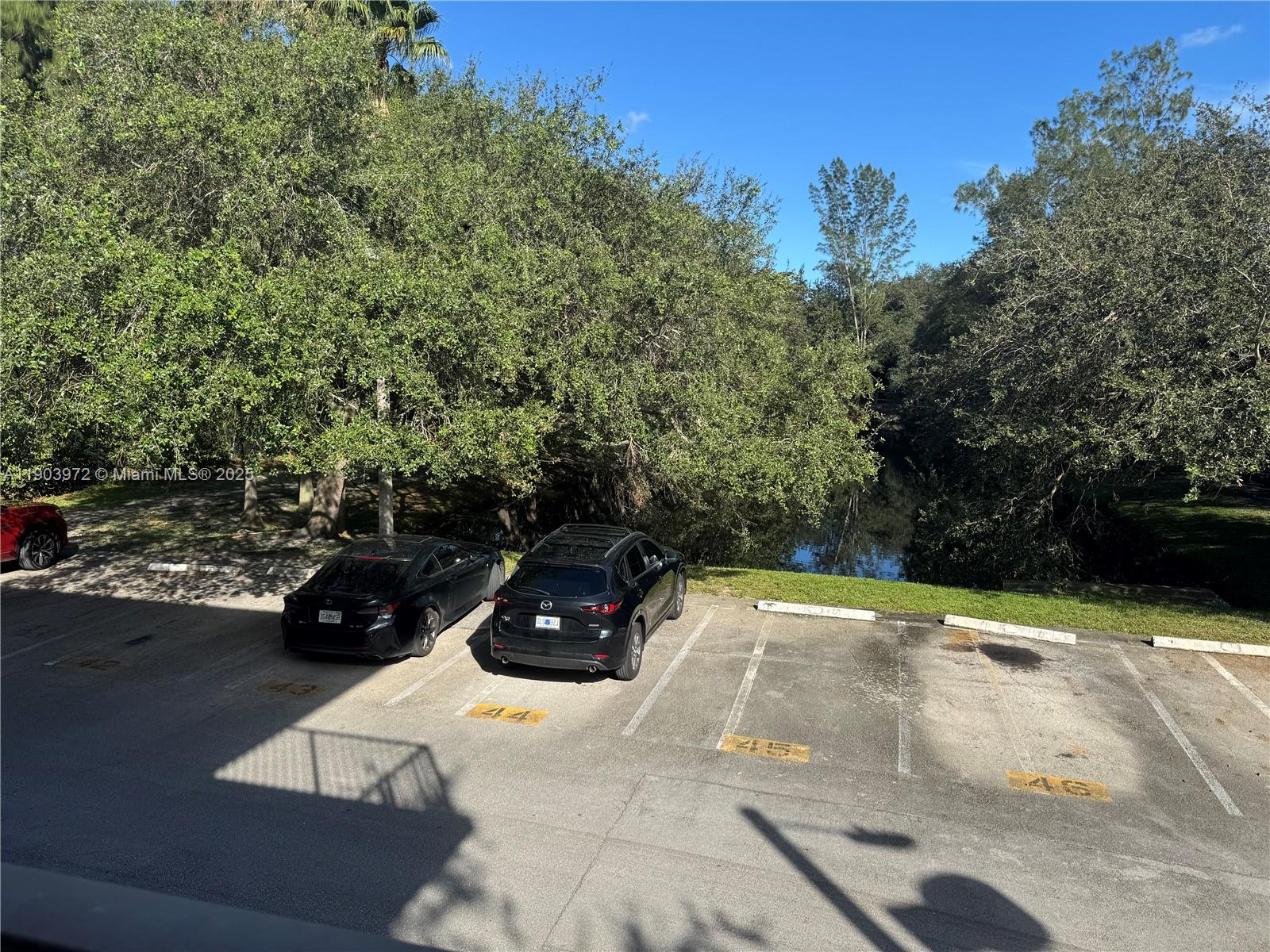 4725 SW 62nd Ave # 201