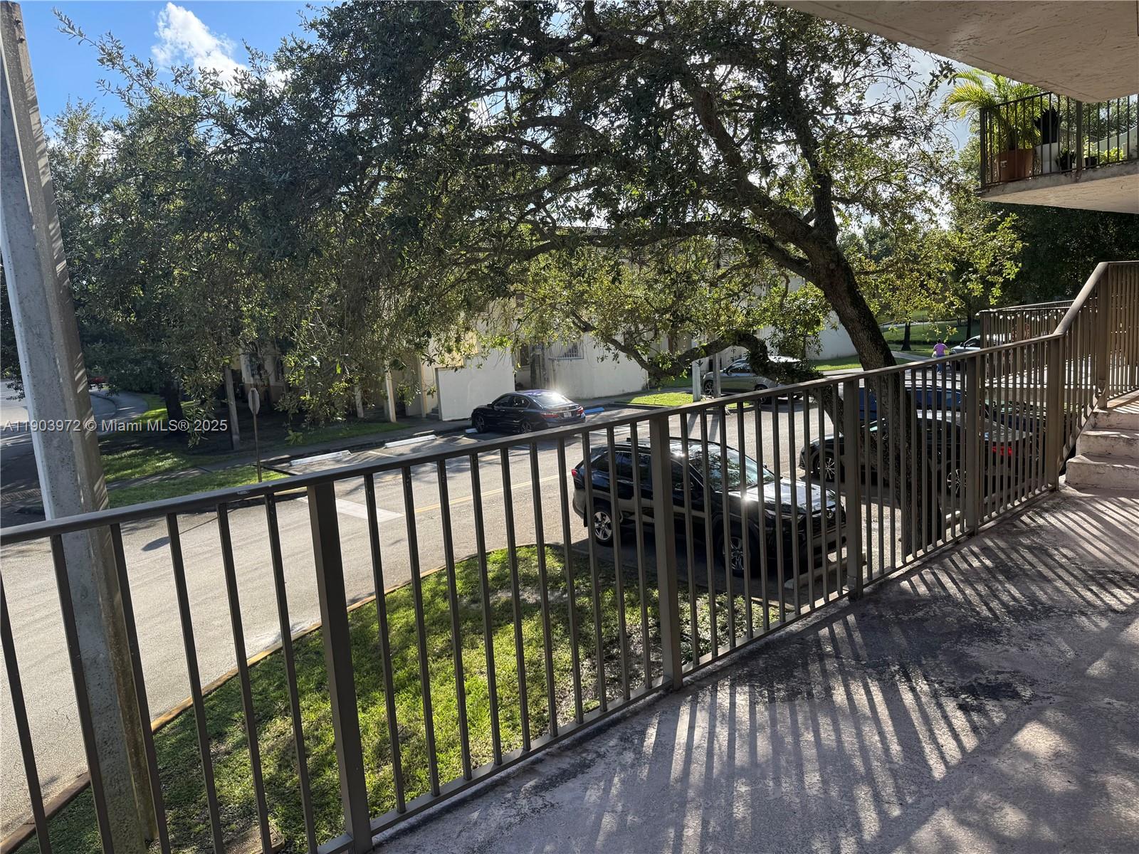 4725 SW 62nd Ave # 201