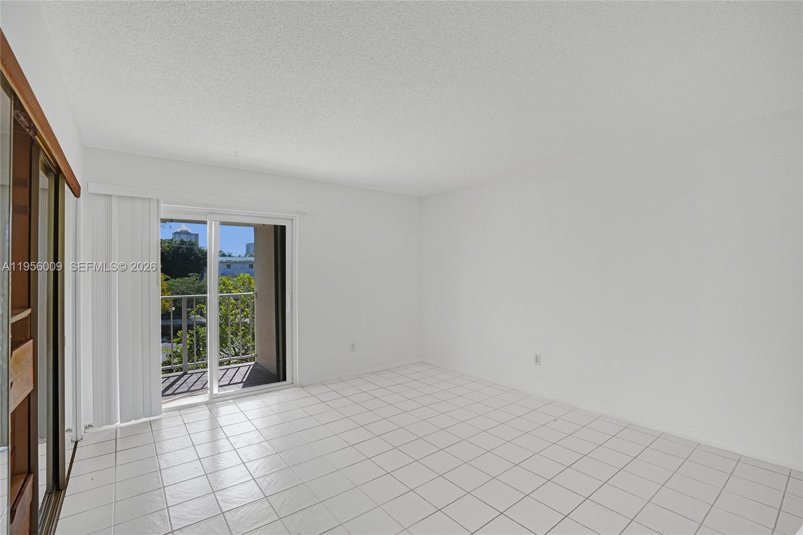7705 SW 86th St # 307 Unit: B-307