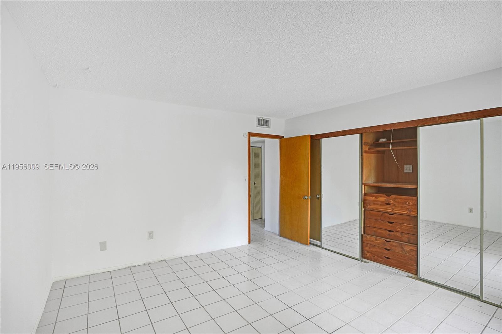 7705 SW 86th St # 307 Unit: B-307