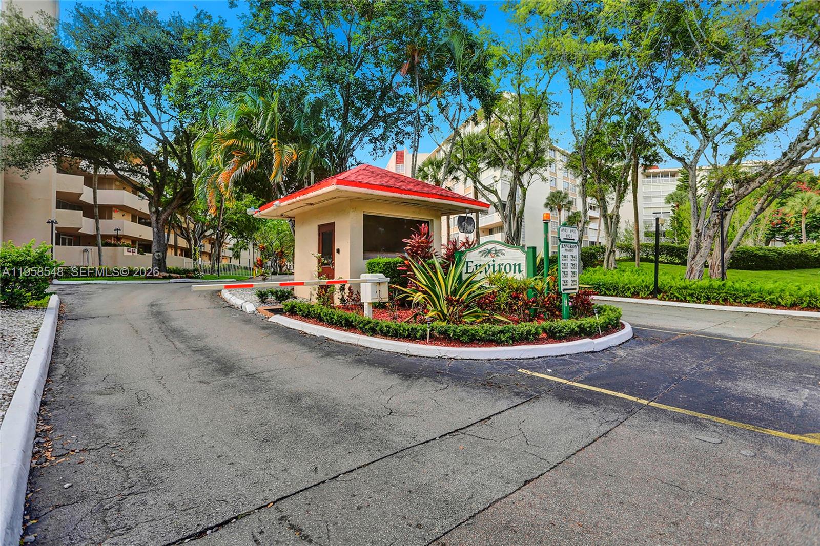 6911 Environ Blvd # 1K