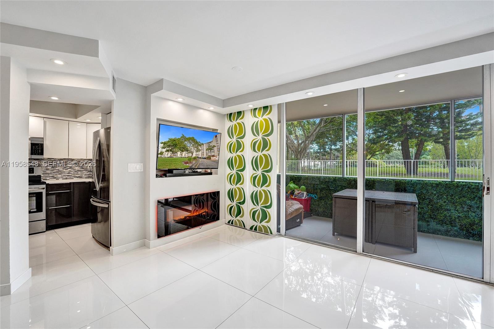 6911 Environ Blvd # 1K