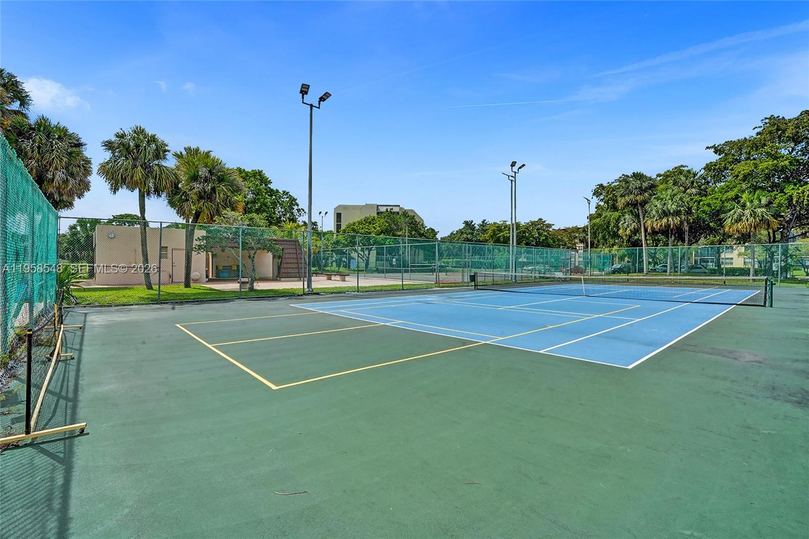 6911 Environ Blvd # 1K