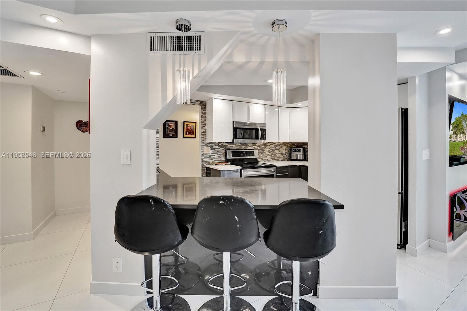 6911 Environ Blvd # 1K