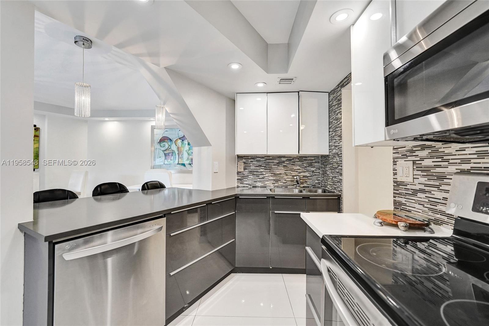 6911 Environ Blvd # 1K