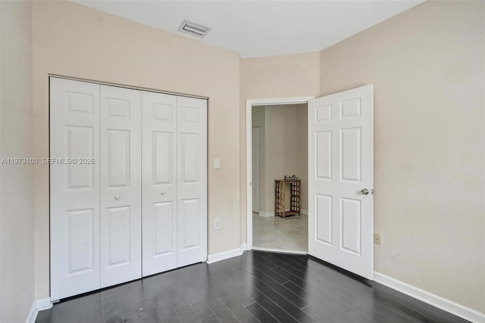 4403 Woodland Cir
