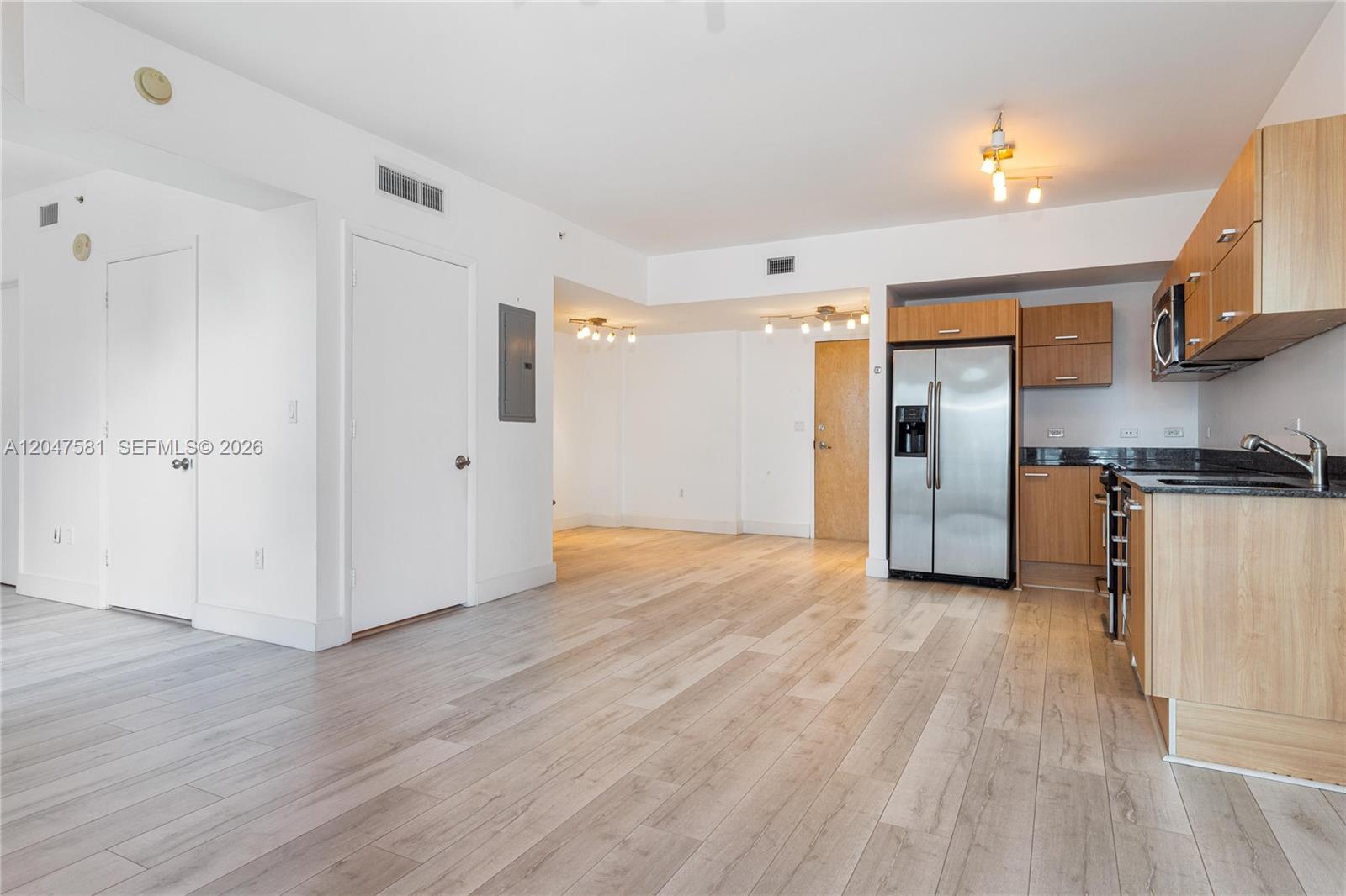 350 S Miami Ave Unit: 2108