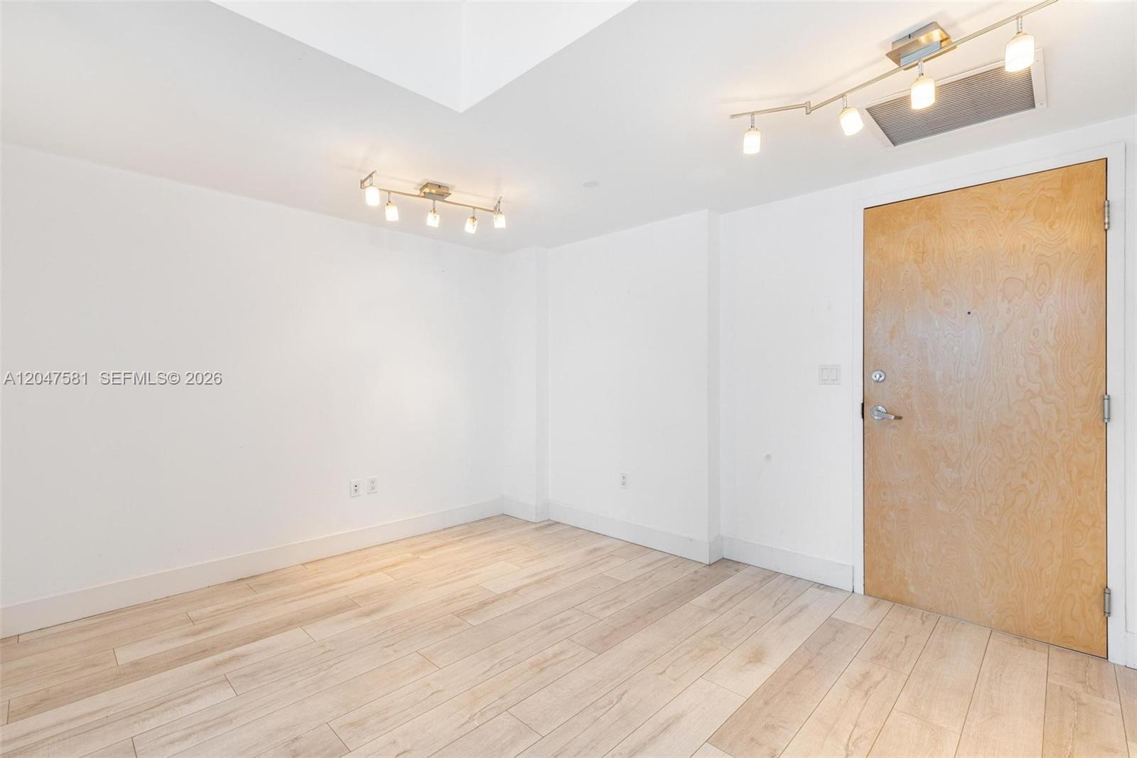 350 S Miami Ave Unit: 2108