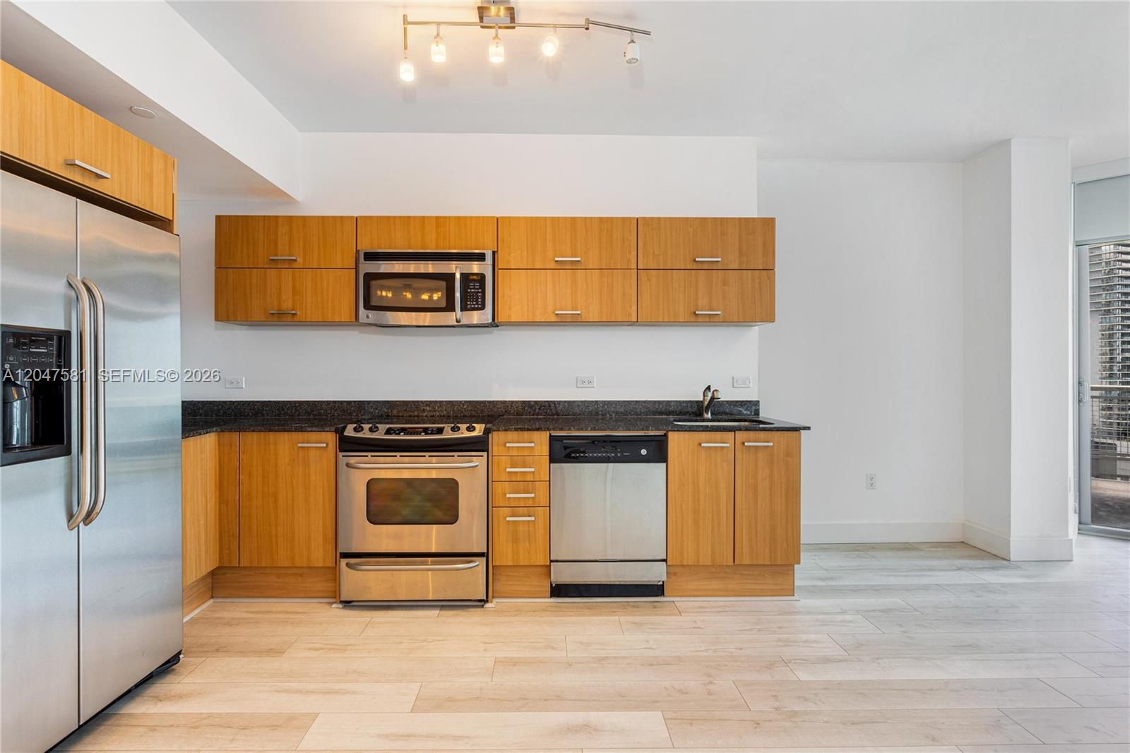 350 S Miami Ave Unit: 2108
