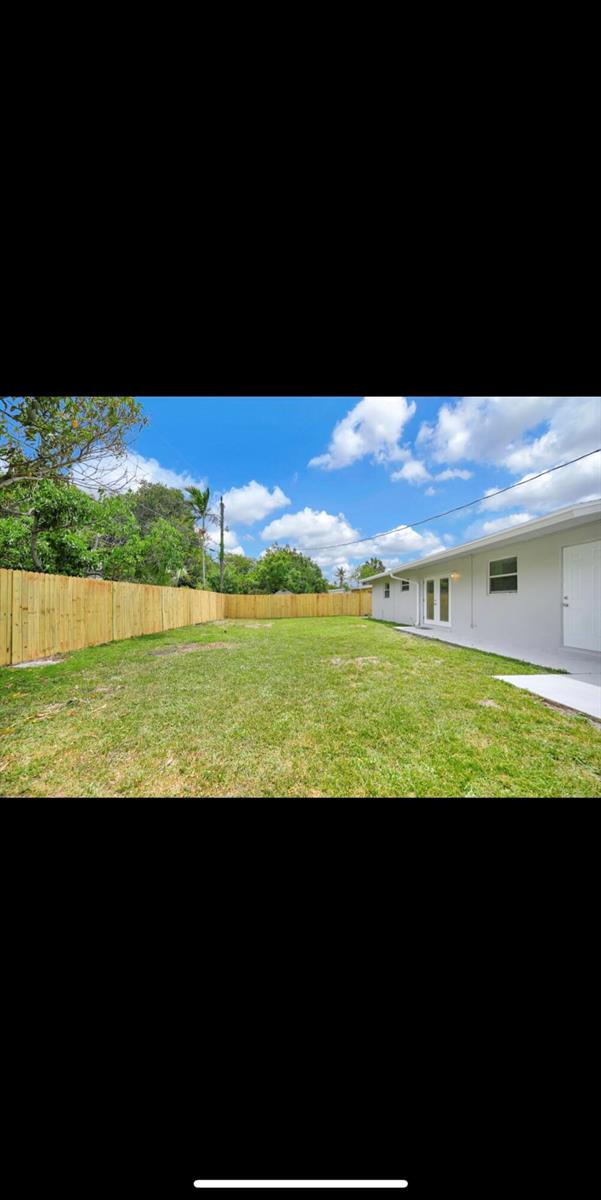1112 NW 43rd Terrace