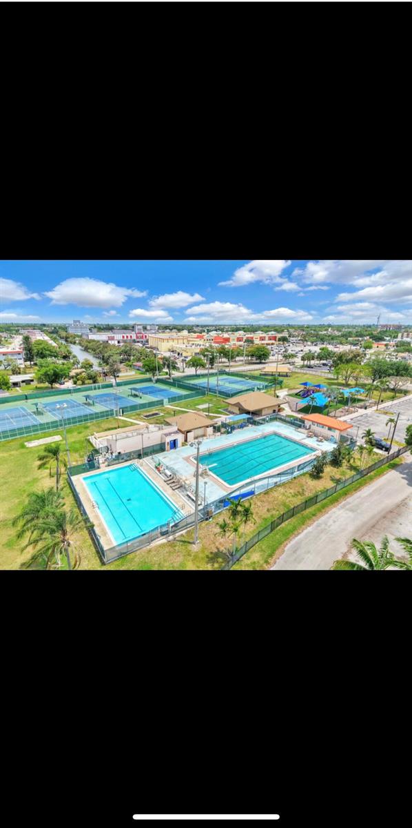 1112 NW 43rd Terrace