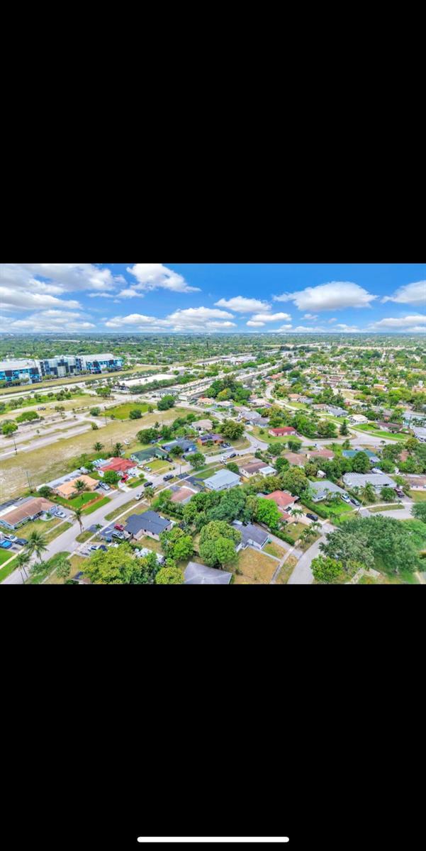 1112 NW 43rd Terrace