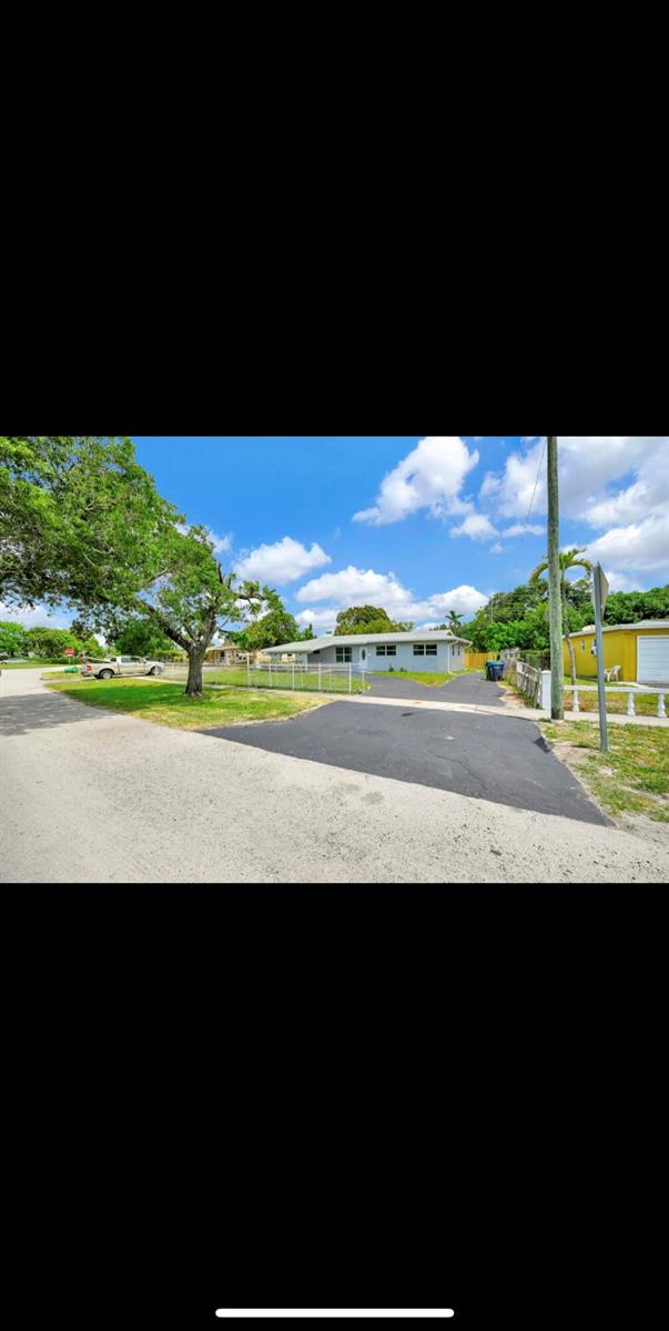 1112 NW 43rd Terrace