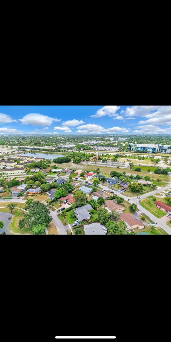 1112 NW 43rd Terrace