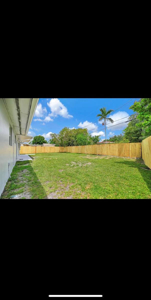 1112 NW 43rd Terrace