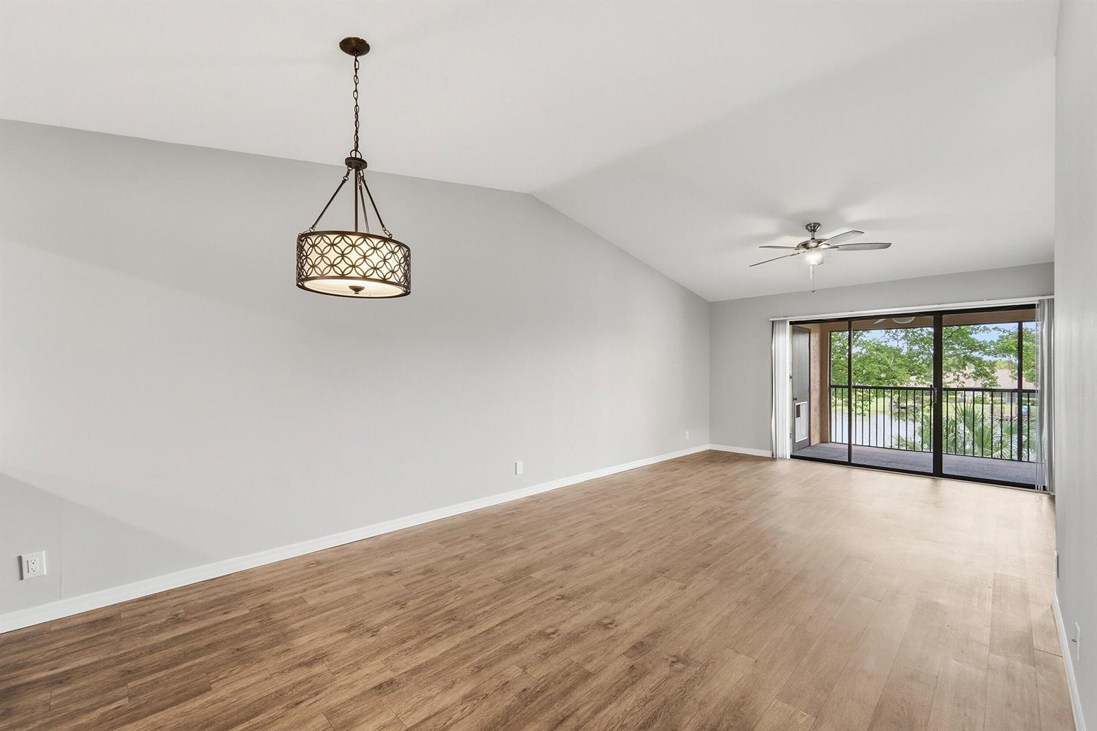 1033 BANKS Road # 203