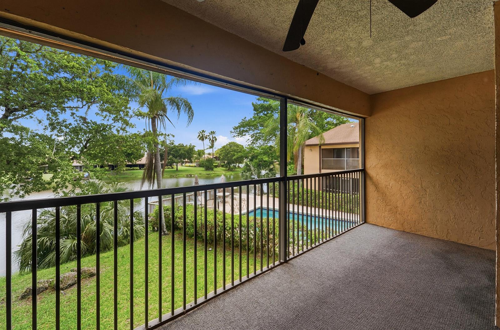 1033 BANKS Road # 203