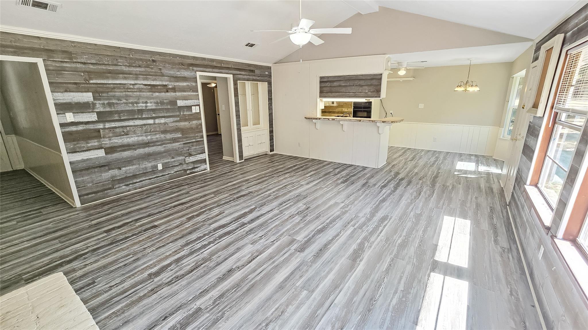 15516 Northwood Drive