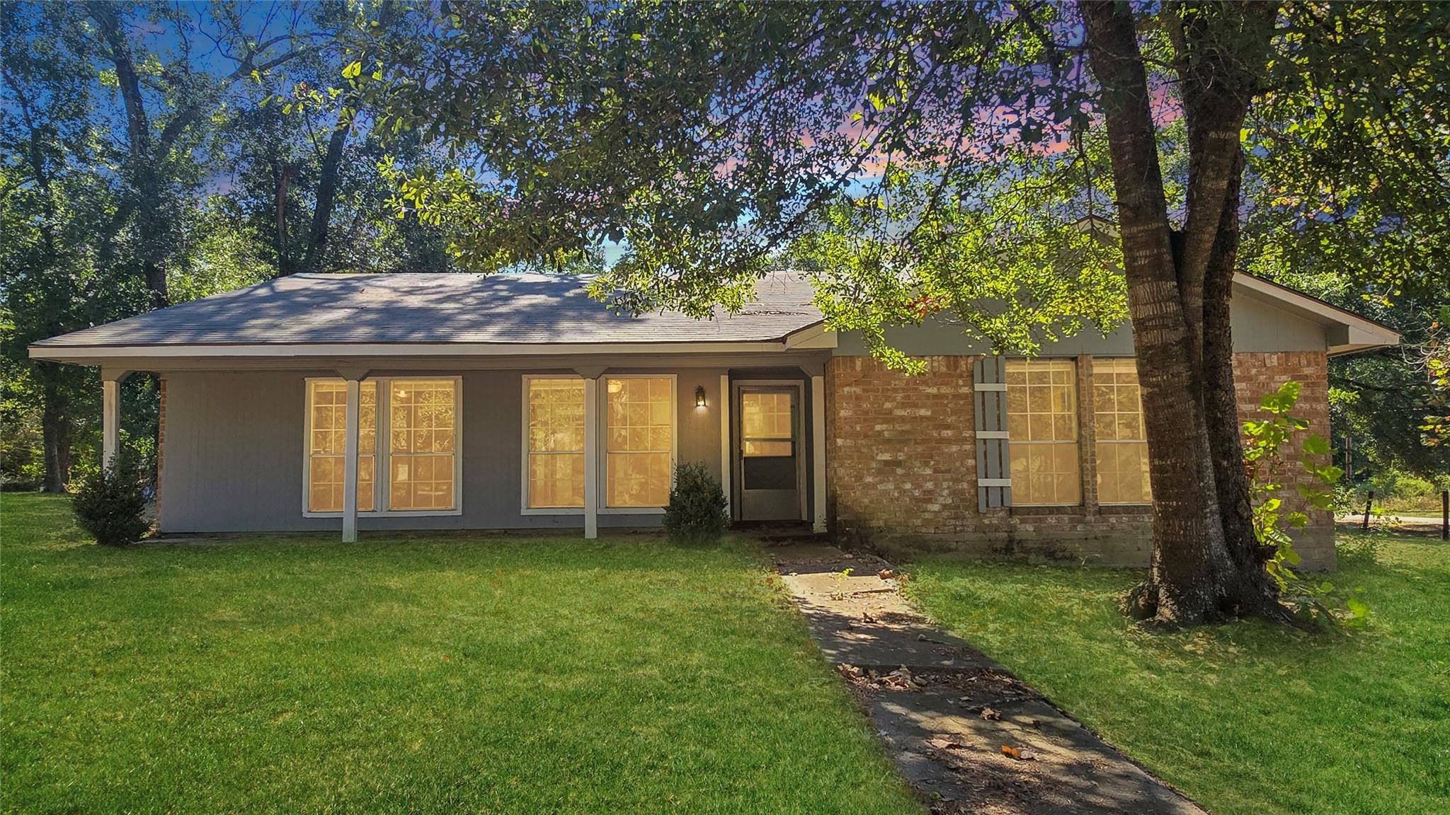 15516 Northwood Drive