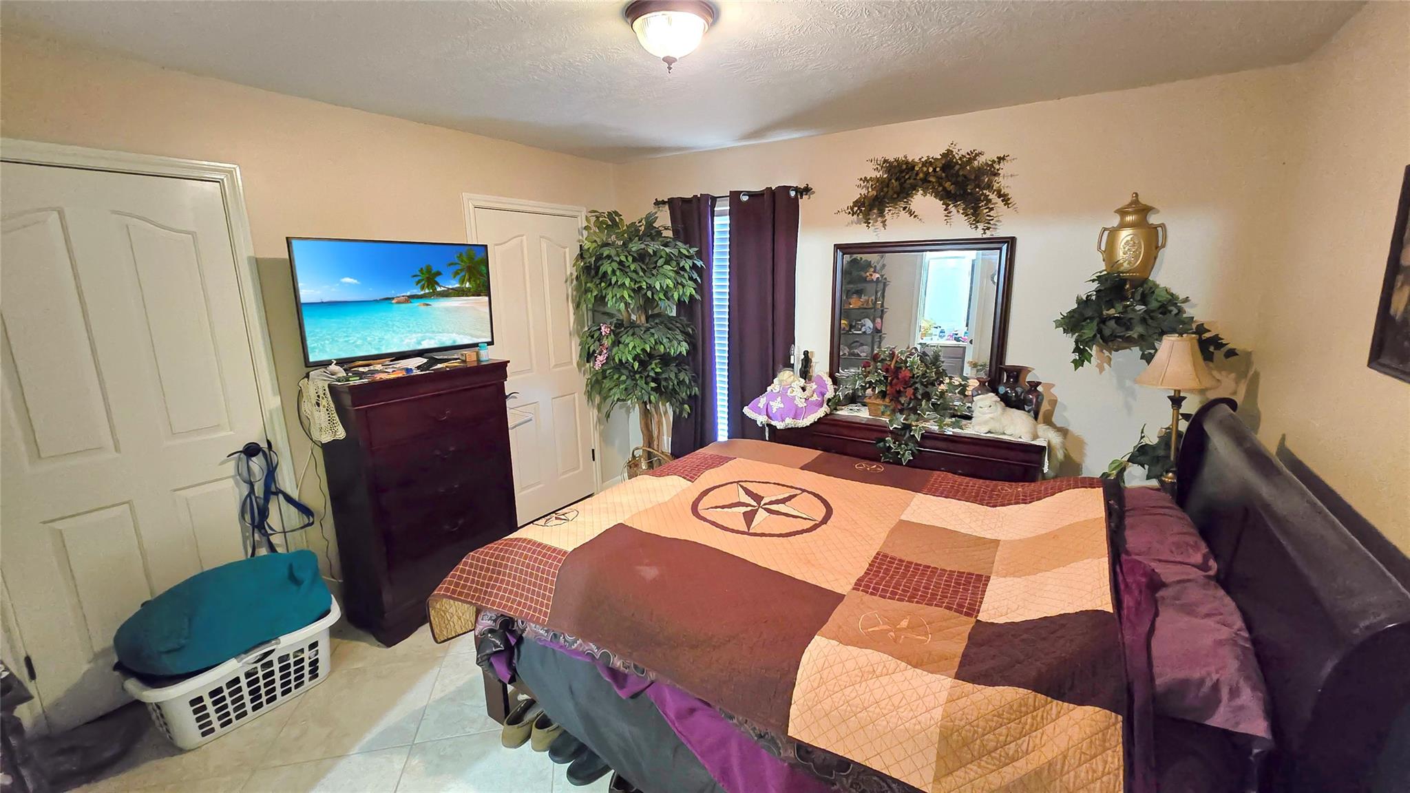 2170 Santa Cruz Lane