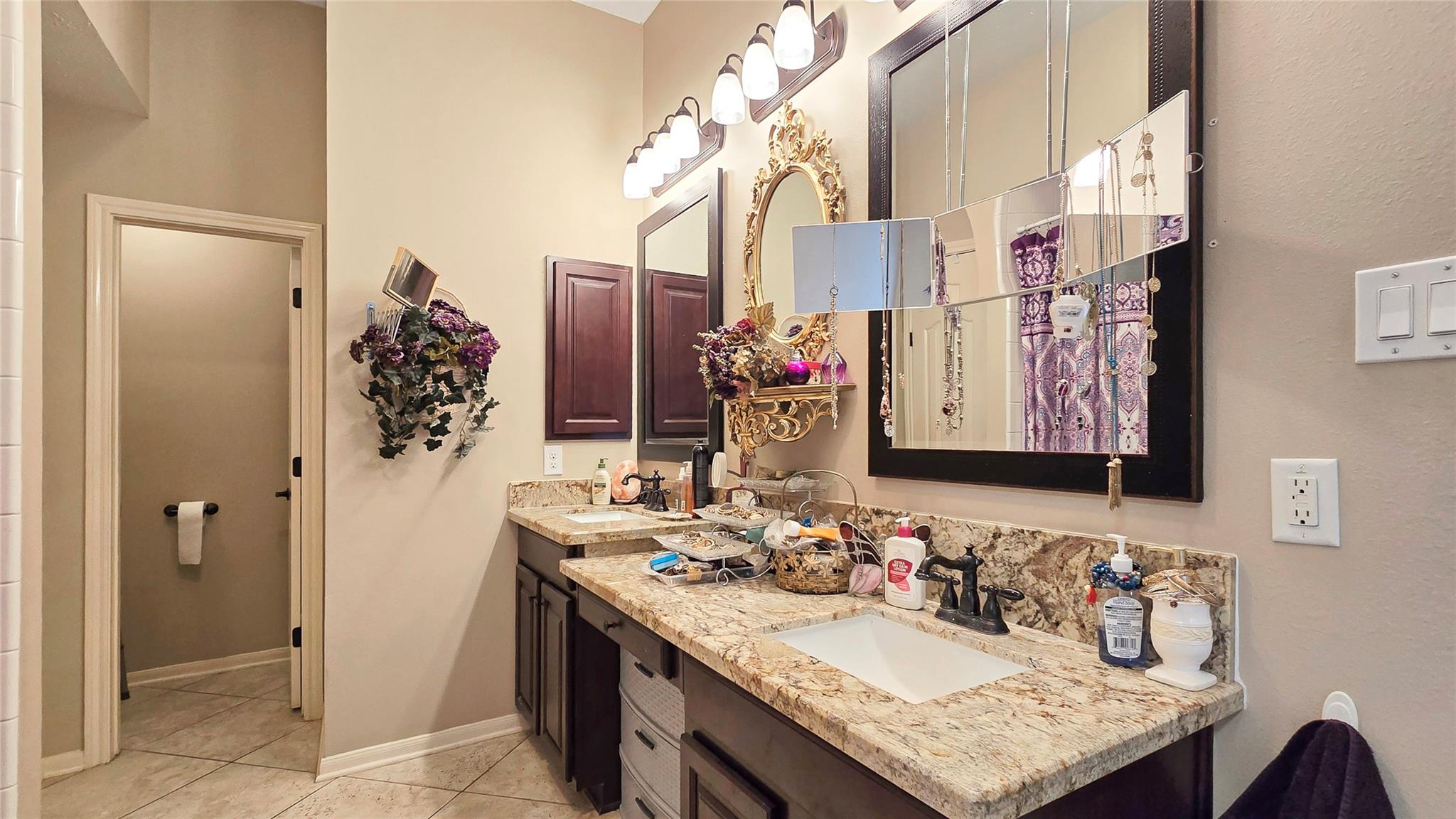 2170 Santa Cruz Lane