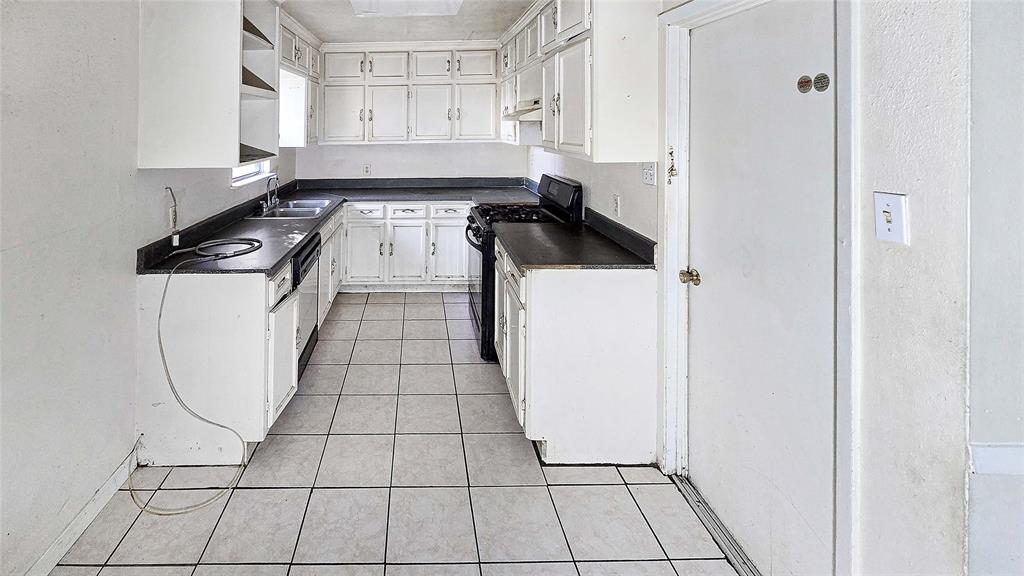 5109 Maywood Drive