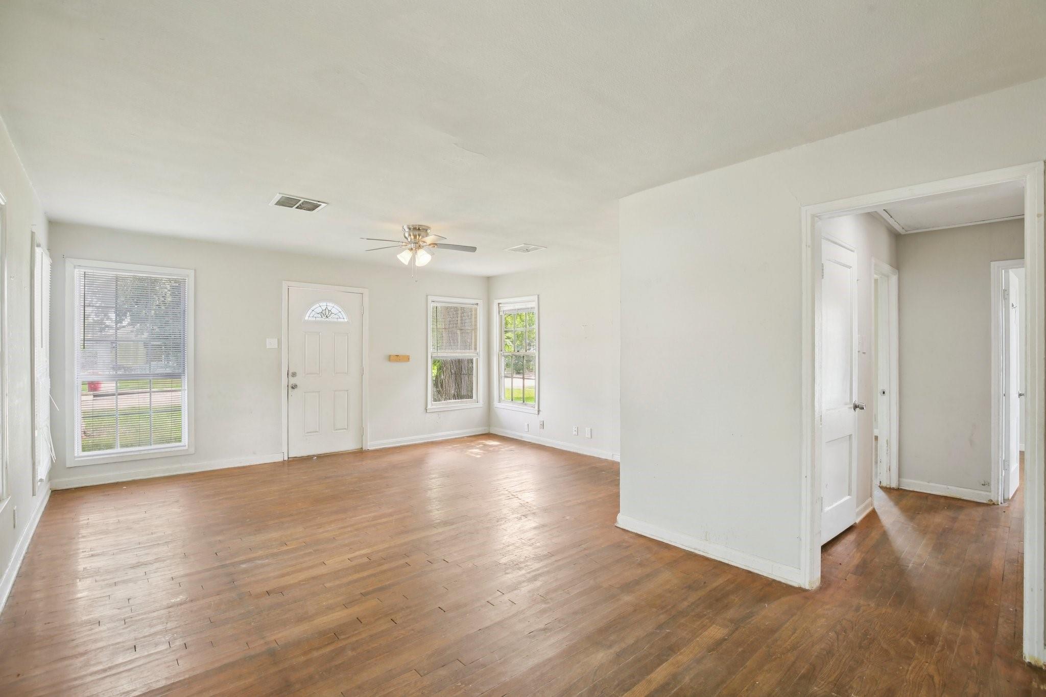 1531 W 8th Street