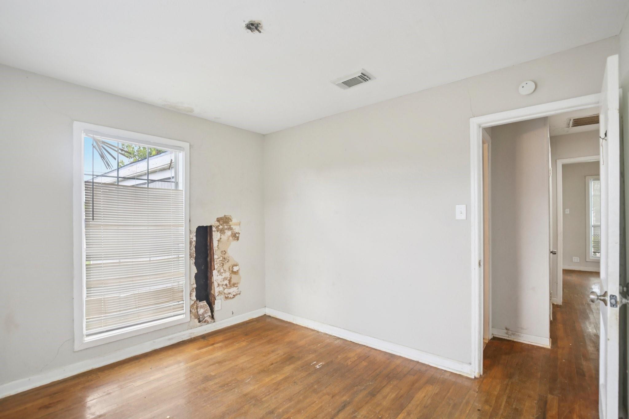 1531 W 8th Street