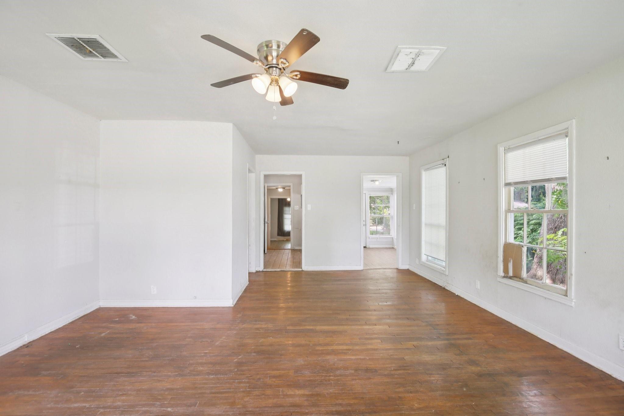 1531 W 8th Street
